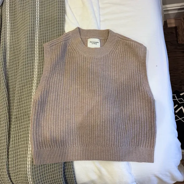 Abercrombie Crew Shell Sweater - Image 9
