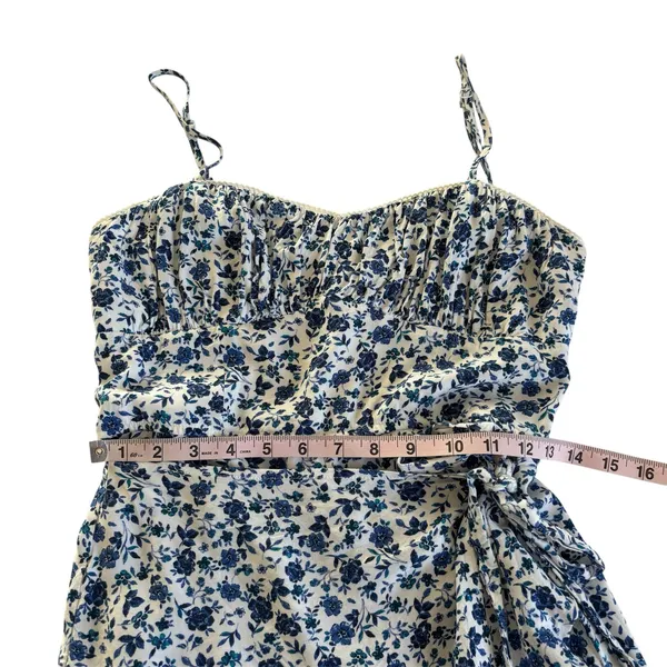 Altar’d State Blue and White Floral Print Faux Wrap Romper Women’s Medium - Image 4