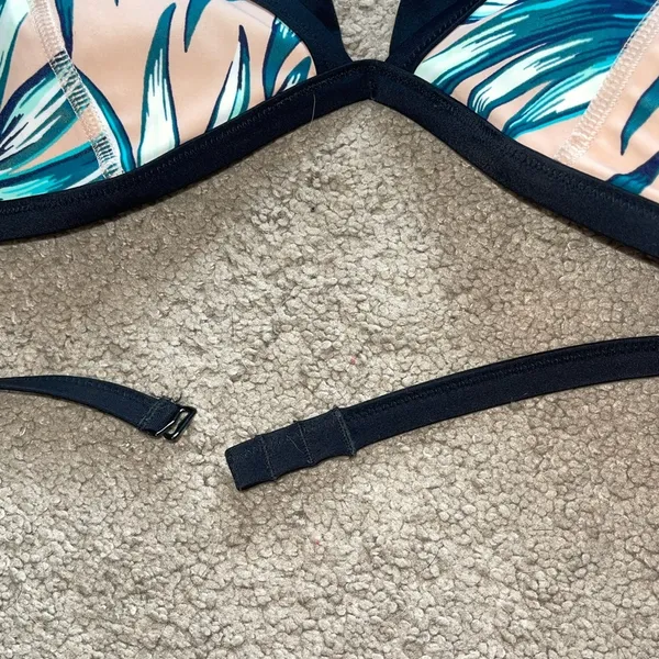 PINK - Victoria's Secret padded bathing suit top - Image 5