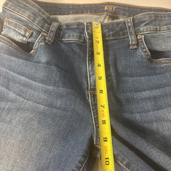 Kut‎ from the Kloth Baby Bootcut Jeans Women's Size 10 Short Medium Wash - Image 5