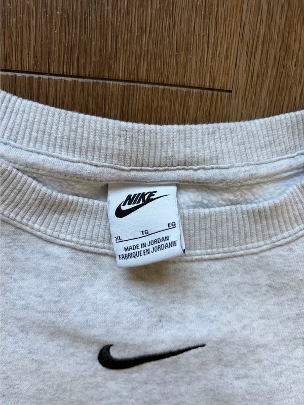 Nike Swearshirt - Image 2