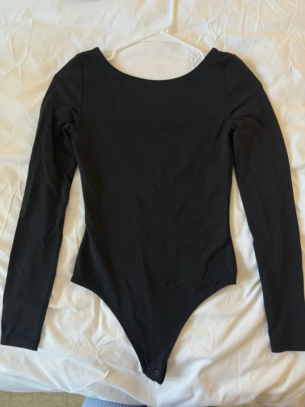 Contour Aritzia Babaton Bodysuit Long Sleeve - Image 2