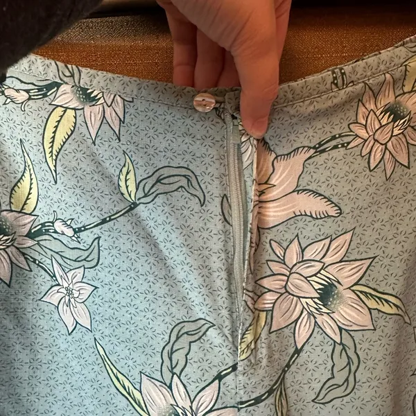 Tommy Bahama Womens 10 100% Silk Shell Hawaiian Tropical Floral Print Pants - Image 4