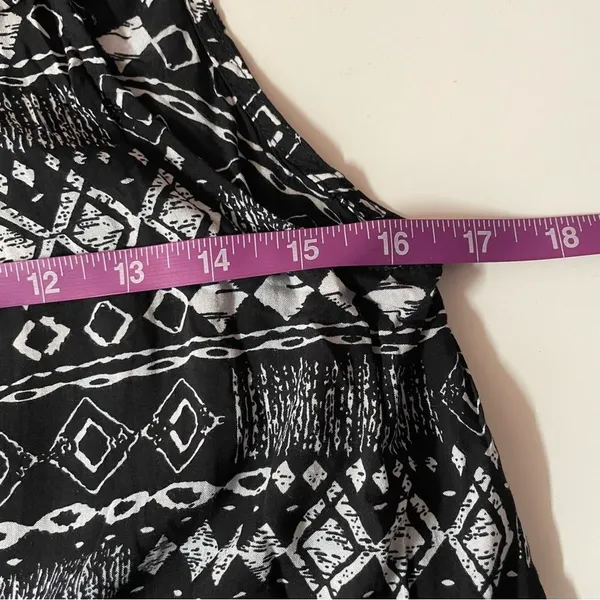 Urban Outfitters Sparkle & Fade Black Tribal Print Top Size M EUC - Image 7