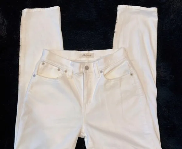 Abercrombie &fitch ultra high rise 90s jeans - Image 9