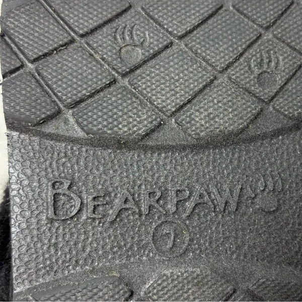BearPaw vegan faux‎ fur Loki women black slippers Size 7 - Image 9