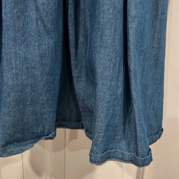 Lulu’s medium denim dress‎ with adjustable straps - Image 3
