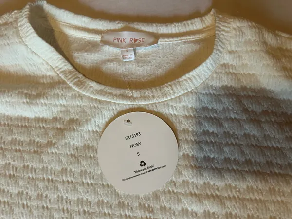 Pink Rose Cute cream top - Image 2