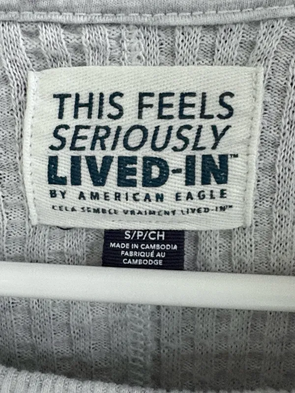 Like New Aerie Big Hug Waffle Knit L.A. Graphic Top Grey Oversized Small - Image 2