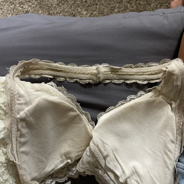 Gilly Hicks White Bralette - Image 5