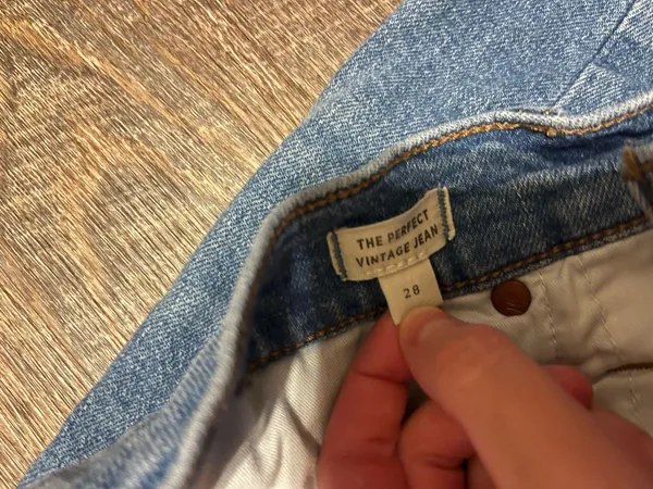 Madewell vintage straight jeans - Image 4