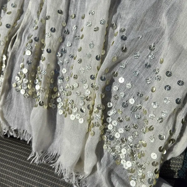 Cream & Sequined scarf Silver - Image 3