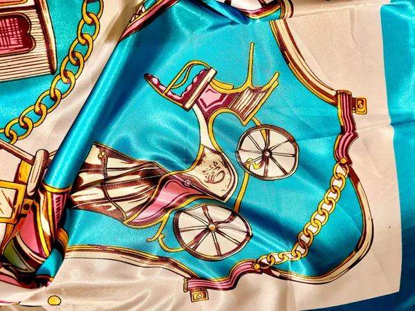 VTG Royal Regal Carriage Print turquoise/PINK oversized square Silky Scarf 35/35 - Image 12
