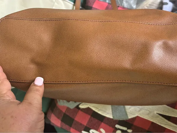 Michael Kors Brown Leather Tote with Gold Tone Logo - Image 7