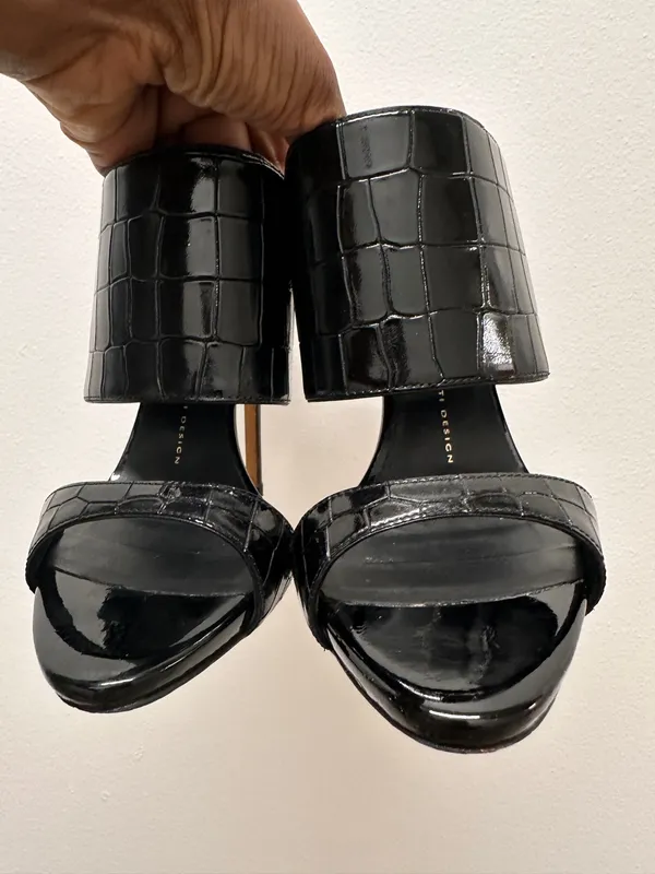 Women’s Giuseppe Zanotti Coline Black Croc Embosssd Heeled Mules Sz 8.5US/39EU - Image 3