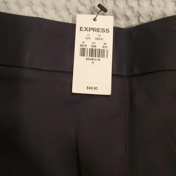NWT Express 2 1/2 Shorts Size 0 (40) - Image 2