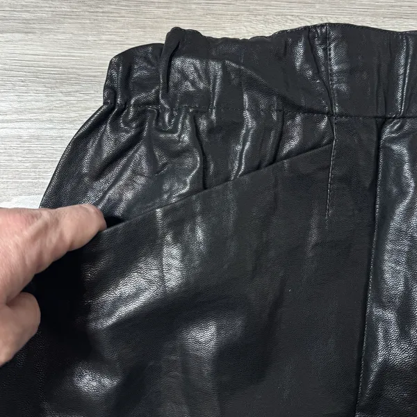 Zara Womens Black Faux Leather Elastic Waist With Pockets Mini Skirt Size M - Image 3