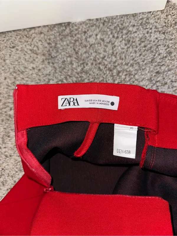 Zara Crisscross Button Mini Skort - Red - Image 4