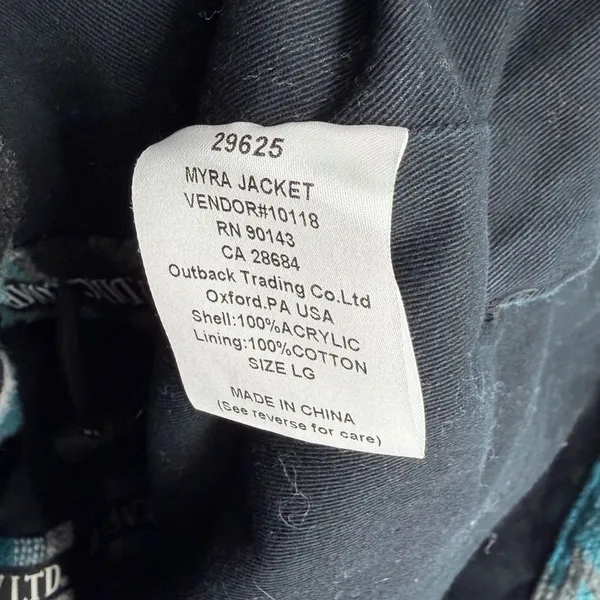 Outback Trading Co women’s Myra Aztec print faux fur lined hooded jacket sz L - Image 4