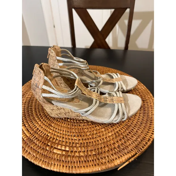 Dexflex Comfort Womens Silver Strappy Cork Wedge‎ Sandals Back Zip Size 8 - Image 2