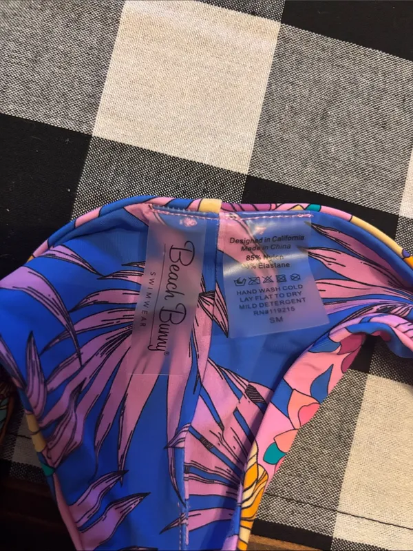 Beach bunny Brazilian bikini bottoms small pink flowers - Image 2