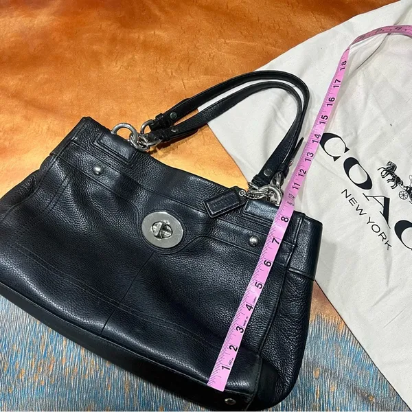 Coach Penelope Carryall Black Pebbled Leather Shoulder Bag silver Turnlock - Image 10