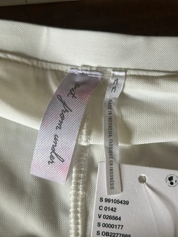NEW Out From Under Cammy Ruffle Trim Micro Skort white SIZE medium  - Image 2
