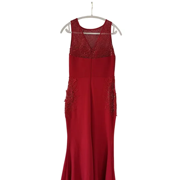 Red Sleeveless Sequin Evening Gown with Lace Detail - Image 9