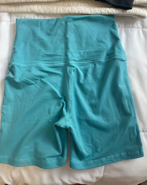 Set Active Bra and Biker Shorts Set - Image 7