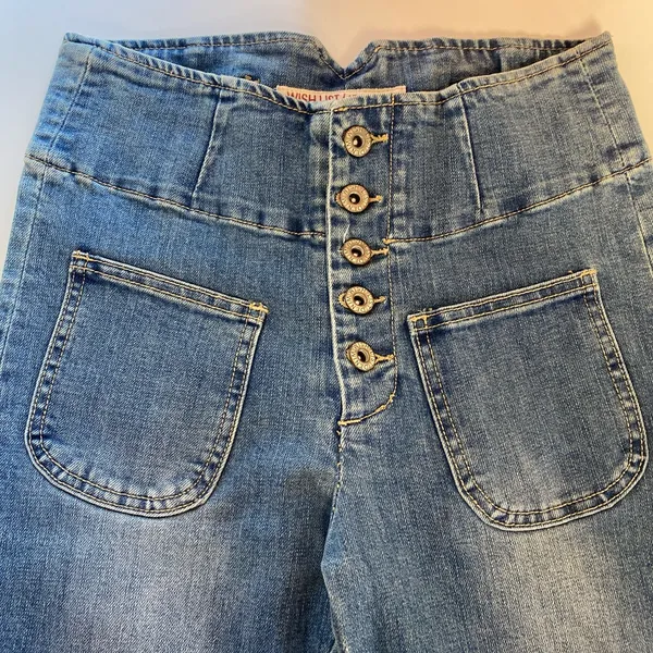 Wishlist High Rise Bell Bottom Flare Raw Hem Light Wash Jeans - Size Small - Image 8