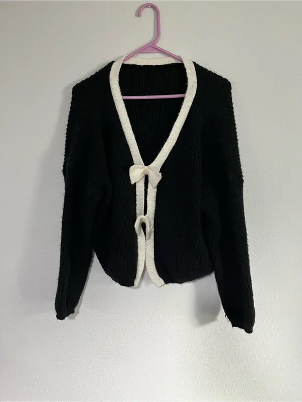 SHEIN Black & Cream Bow-Trim Cardigan Sweater - Women's size M - Image 4