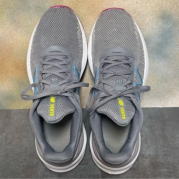 New Balance VENTR Gray Women's Running Shoes Size 9.5B - Image 9