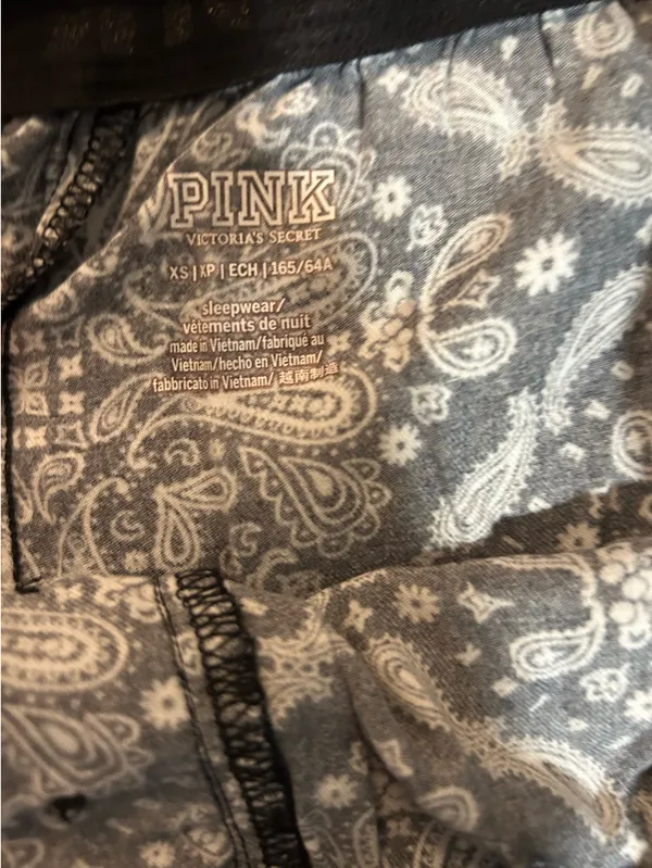 PINK Victoria's Secret PJ Shorts - Image 3