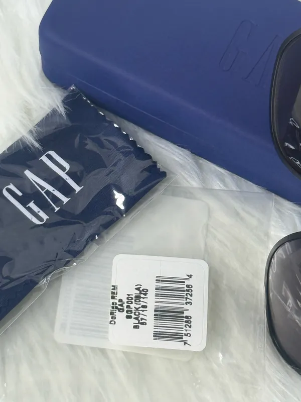 Gap Sunglasses men’s  - Image 3