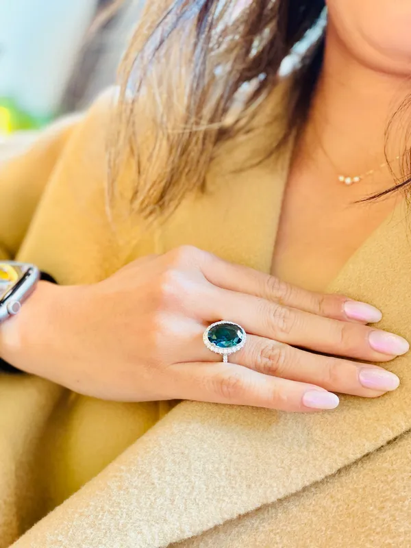 New Silver Tone Large Lagoon Oval Imitation Tourmaline Halo Style Cocktail Ring in7,8 - Image 4