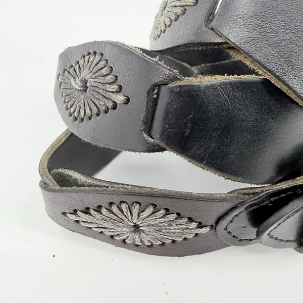 Boho Black Leather Embroidered Concho Womens Belt Sz Small Brass Buckle Western - Image 2
