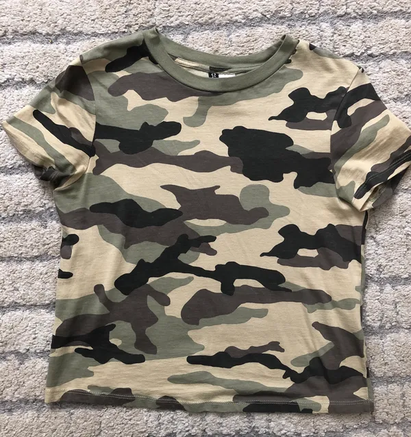 H&M Camo Tee - Image 2