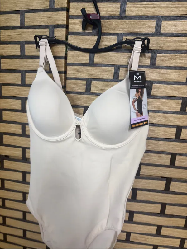 Maidenform tan extra firm control cupped bodysuit shapewear size Small - Image 3