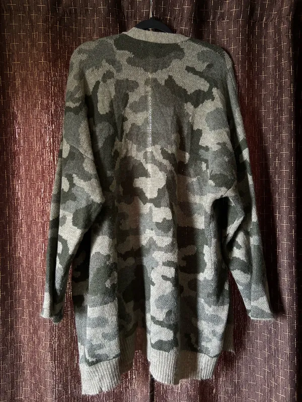 American Eagle Sweater - Image 2