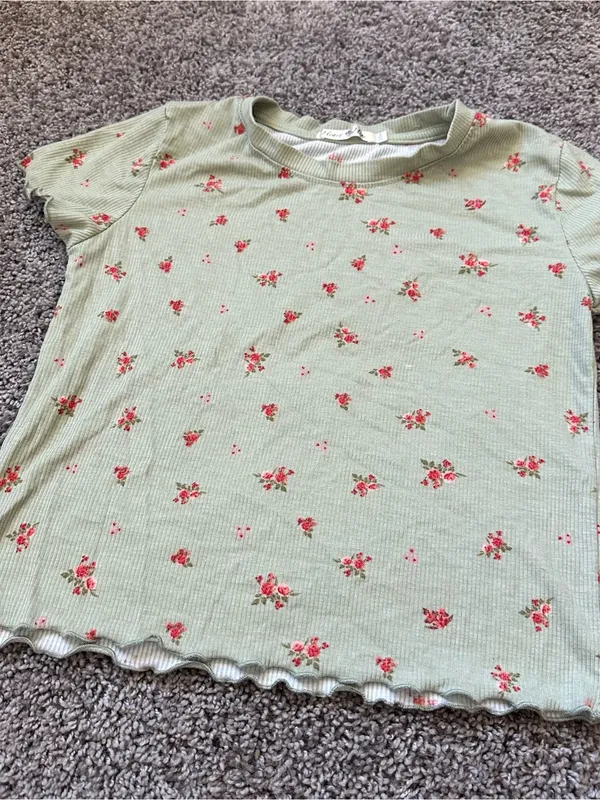 Heart & Hips Sage Green Floral Ribbed Short Sleeve Tee - Image 2