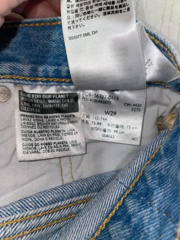 Levi’s 501 Shorts size 29 - Image 4