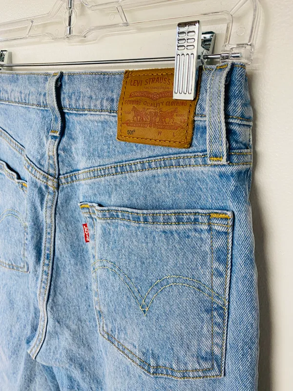 Levi's Light Denim Jeans - Image 4