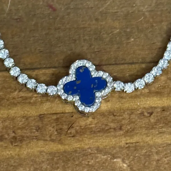 Silver tone blue clover bolo tennis bracelet - Image 4