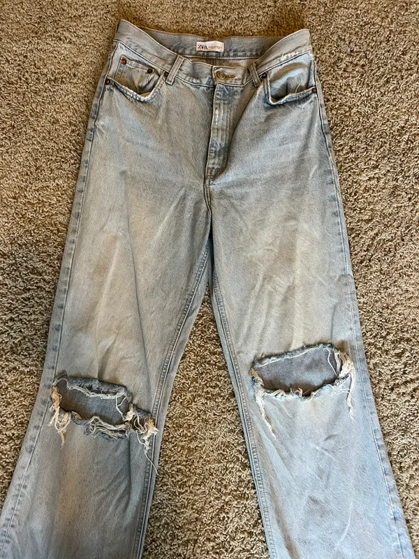 ZARA Light Wash Wide Leg High Waisted Ripped Jeans - Image 4