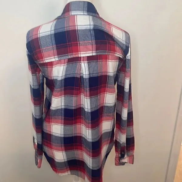 American Eagle Outfitters flannel plaid shirt. Size XS. Ahhmazingly-soft. - Image 3