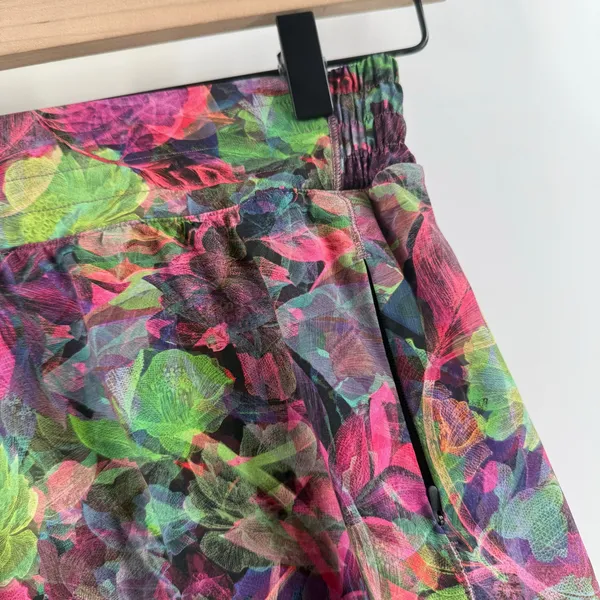 Lululemon Skirt Skort SZ 2 Hotty Hot Vivid Floral Run Athletic Lined High Rise - Image 7