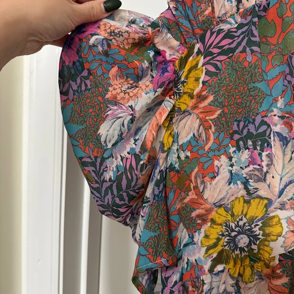 Akemi + Kin x Anthropologie | Floral V-Neck Button Front Flutter Sleeve Dress, S - Image 5