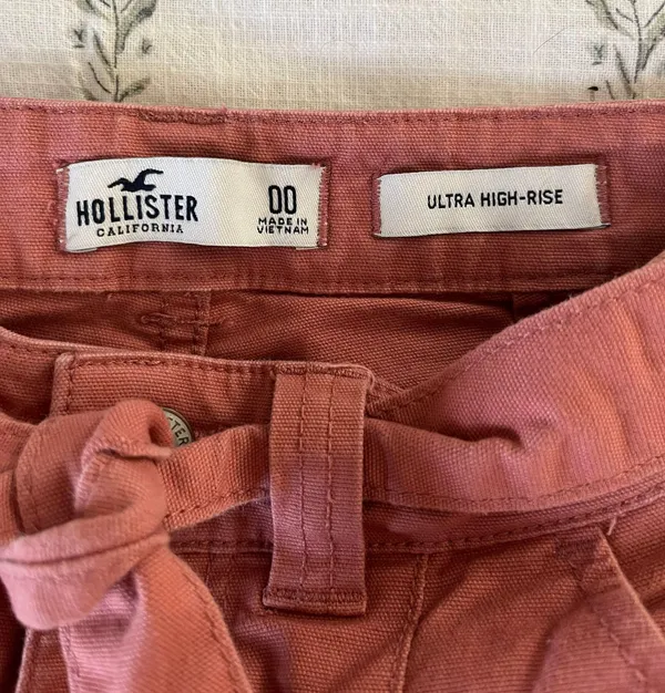 Hollister Pants - Image 3