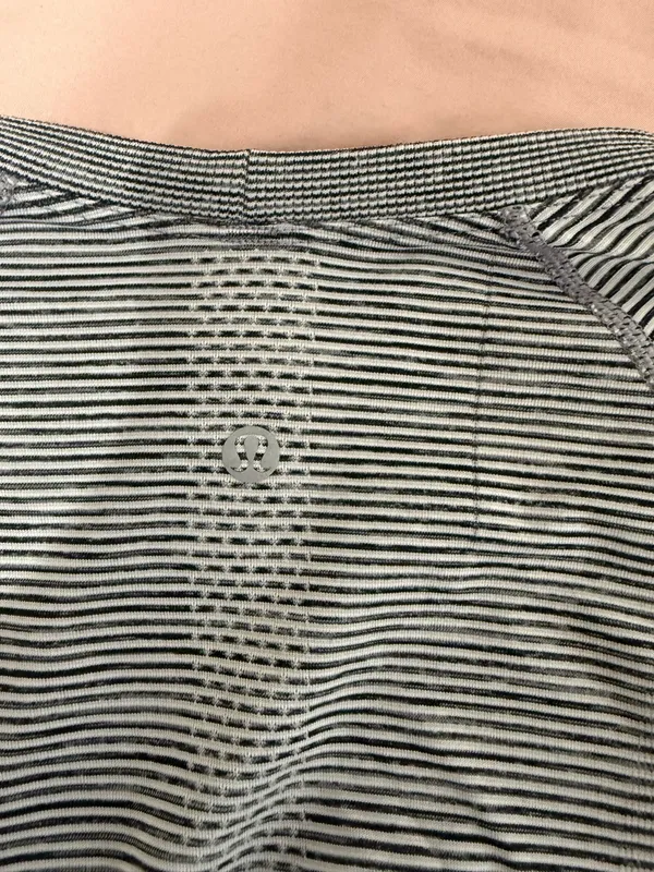 Lululemon white and gray horizontal striped long sleeve shirt #athletic #activewear - Image 3