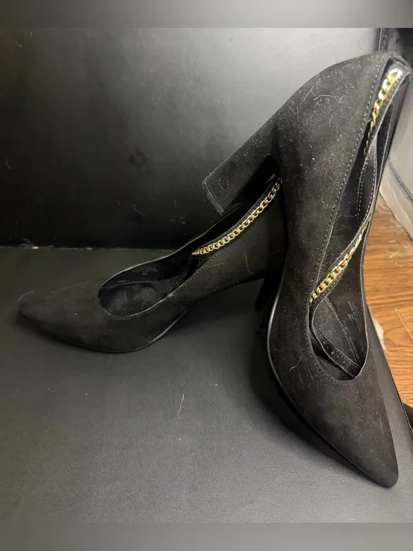 Marc Fisher Black Suede Pointed Toe Pumps with Chain Detail - Image 6